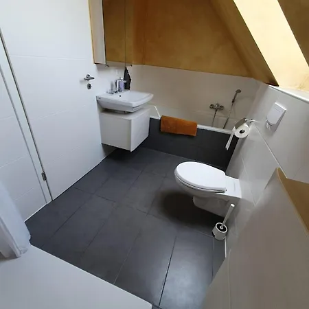 Langenholtensen Apartment
