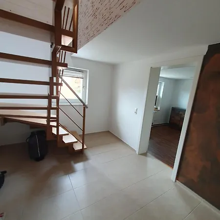 Langenholtensen Apartment *